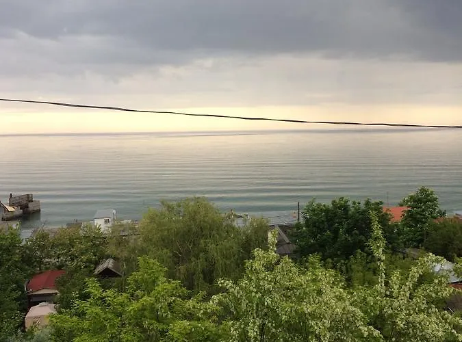 2квартира с видом на море *