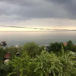 2квартира с видом на море *